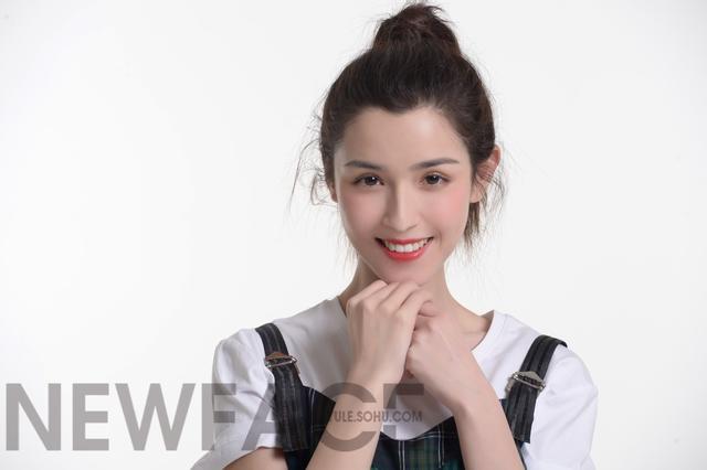 Newface|哈妮克孜：从不觉得我是大美女，就正常普通长相 